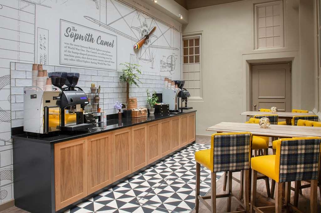 De Vere Horsley Estate East Horsley Restoran foto